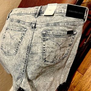 Brand New Classic Calvin Klein Stone Washed Distressed Light Blue Jeans Shorts!